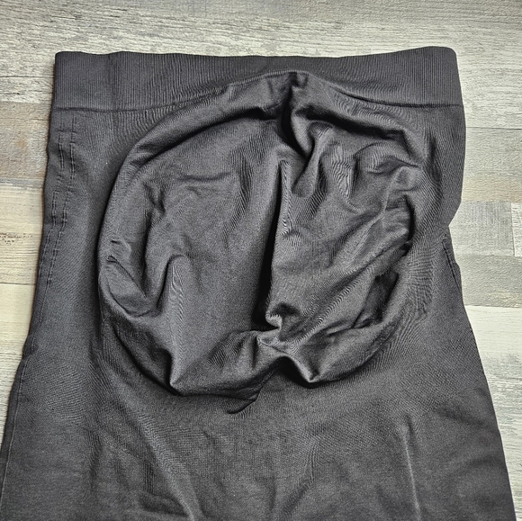 Blanqi Everyday Blank Capri Leggings Size Large - Picture 2 of 10